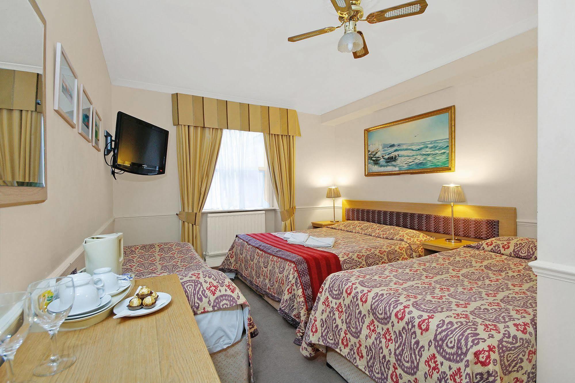 Admiral Hotel At Park Avenue London Exterior photo